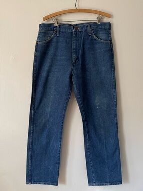 Vintage Wrangler Made in USA Blue Jeans. Size 36.